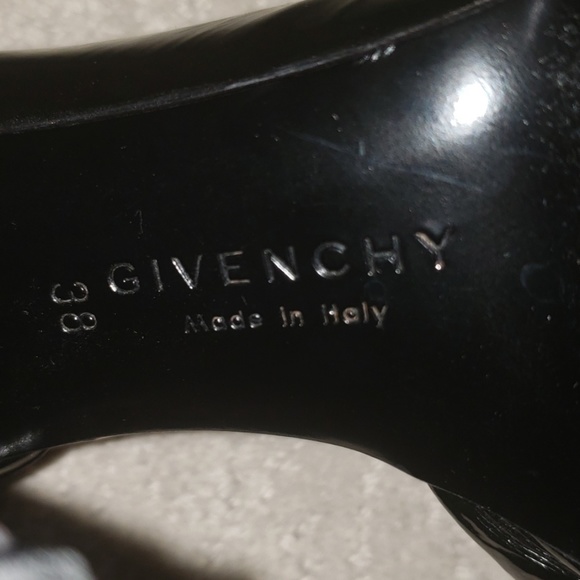 Givenchy Black Patent Heels - Picture 5 of 8